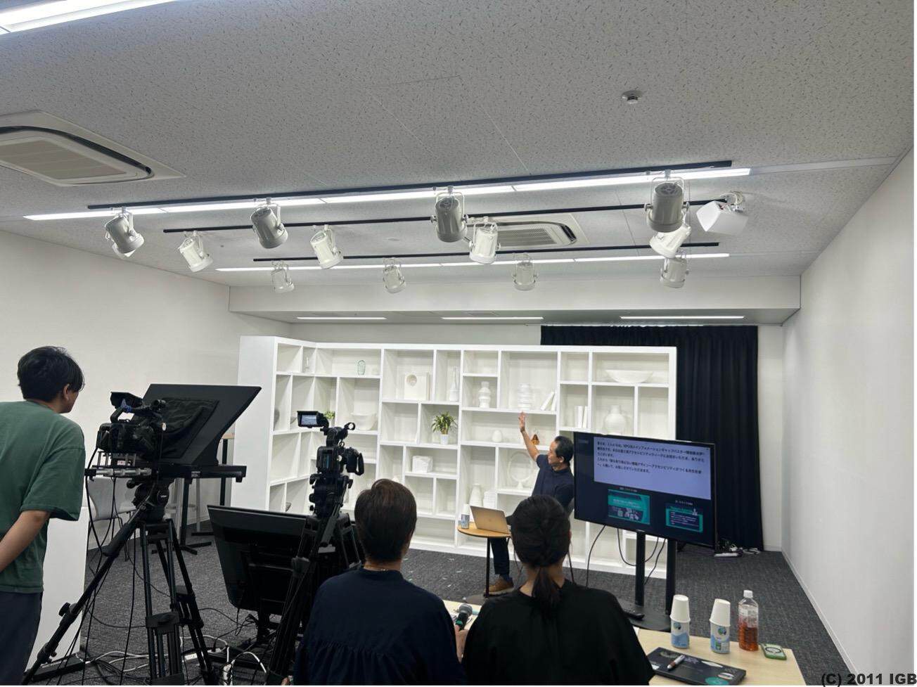 Fujitsu Uvance Kawasaki Tower にて事前収録している様子